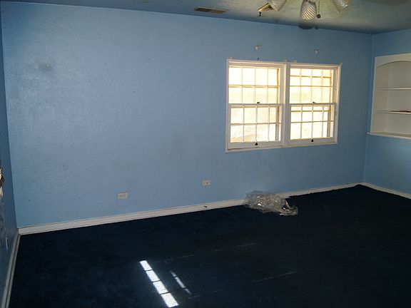 4th image of 1765 N Trenton St