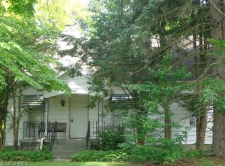 3487 Vanderhoof Rd, Barberton, OH 44203