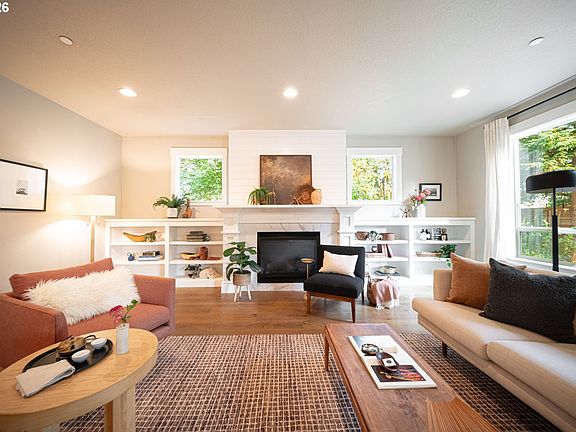 5th image of 3316 SE 67th Ave