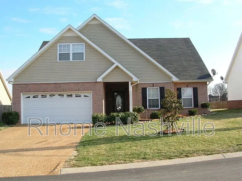 1019 Golf View Way