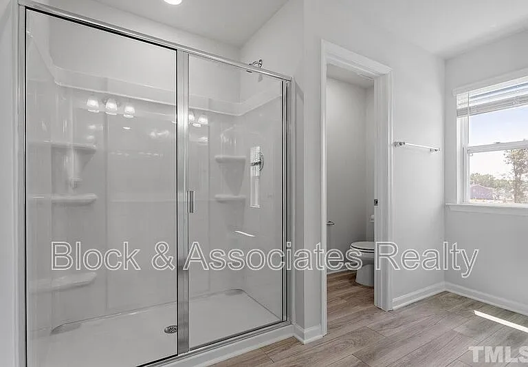 111 Umbrella Way — Photo 18