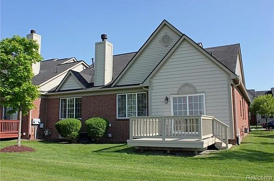 2nd image of 47478 Scenic Circle Dr N #21