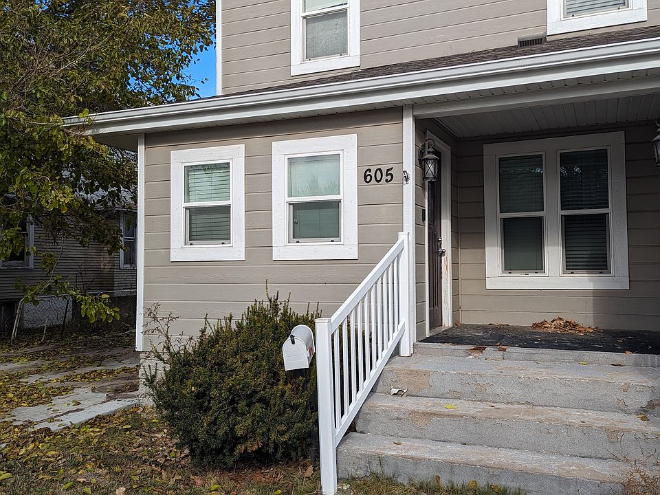 1st image of 605 W B St
