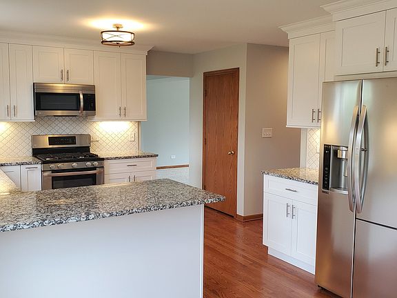 5th image of 25504 Blue Bell Ln