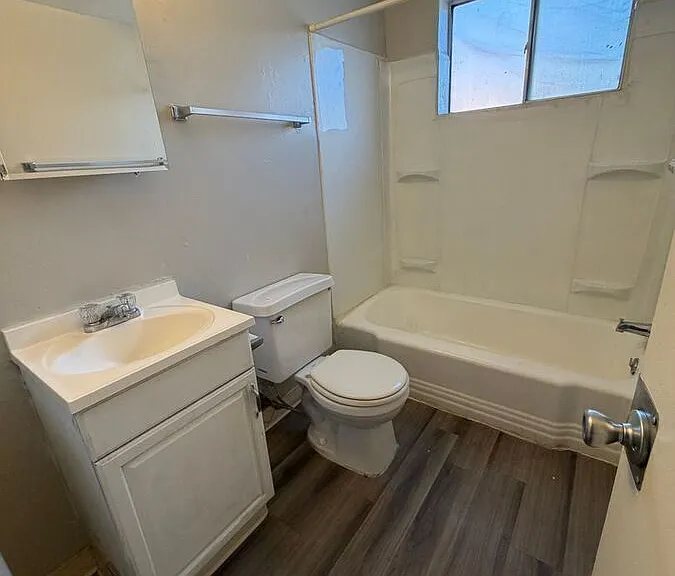 1351 Xenia St #1D — Photo 7