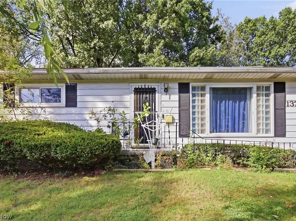 1377 Chippewa Ave, Akron, OH 44305