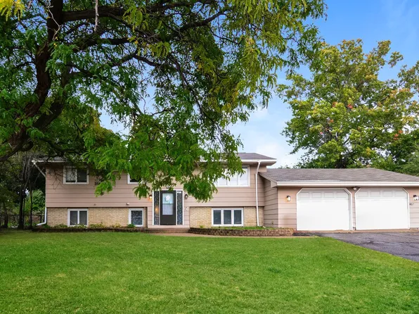 857 81st Ave NE, Spring Lake Park, MN 55432