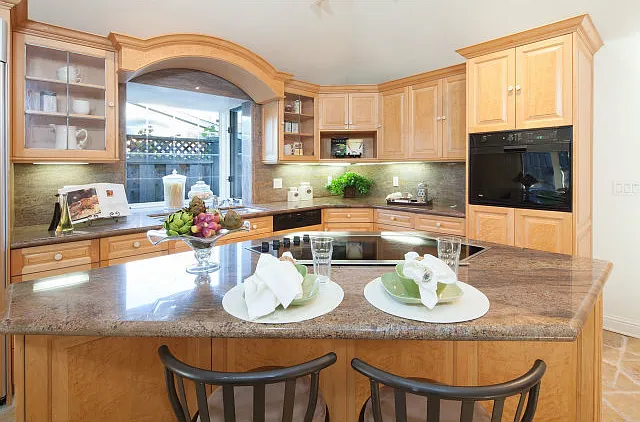 722 Bantry Ct — Photo 10