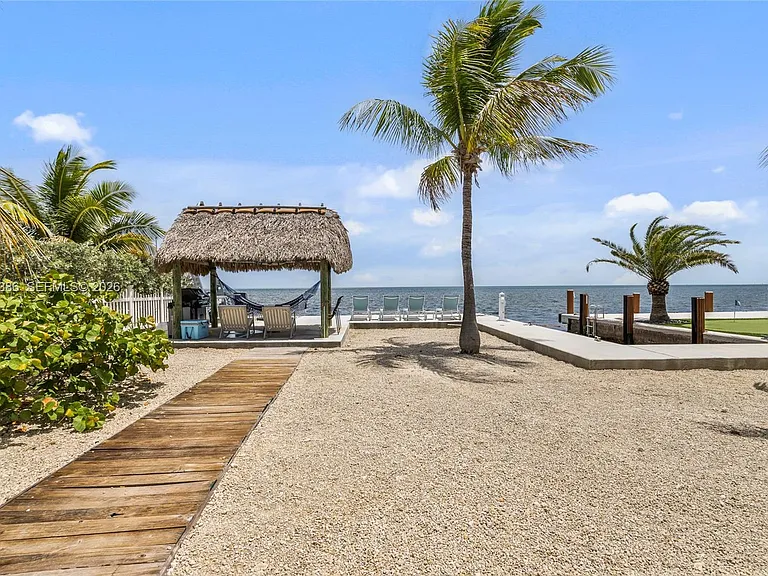 235 Tavernier Dr — Photo 32