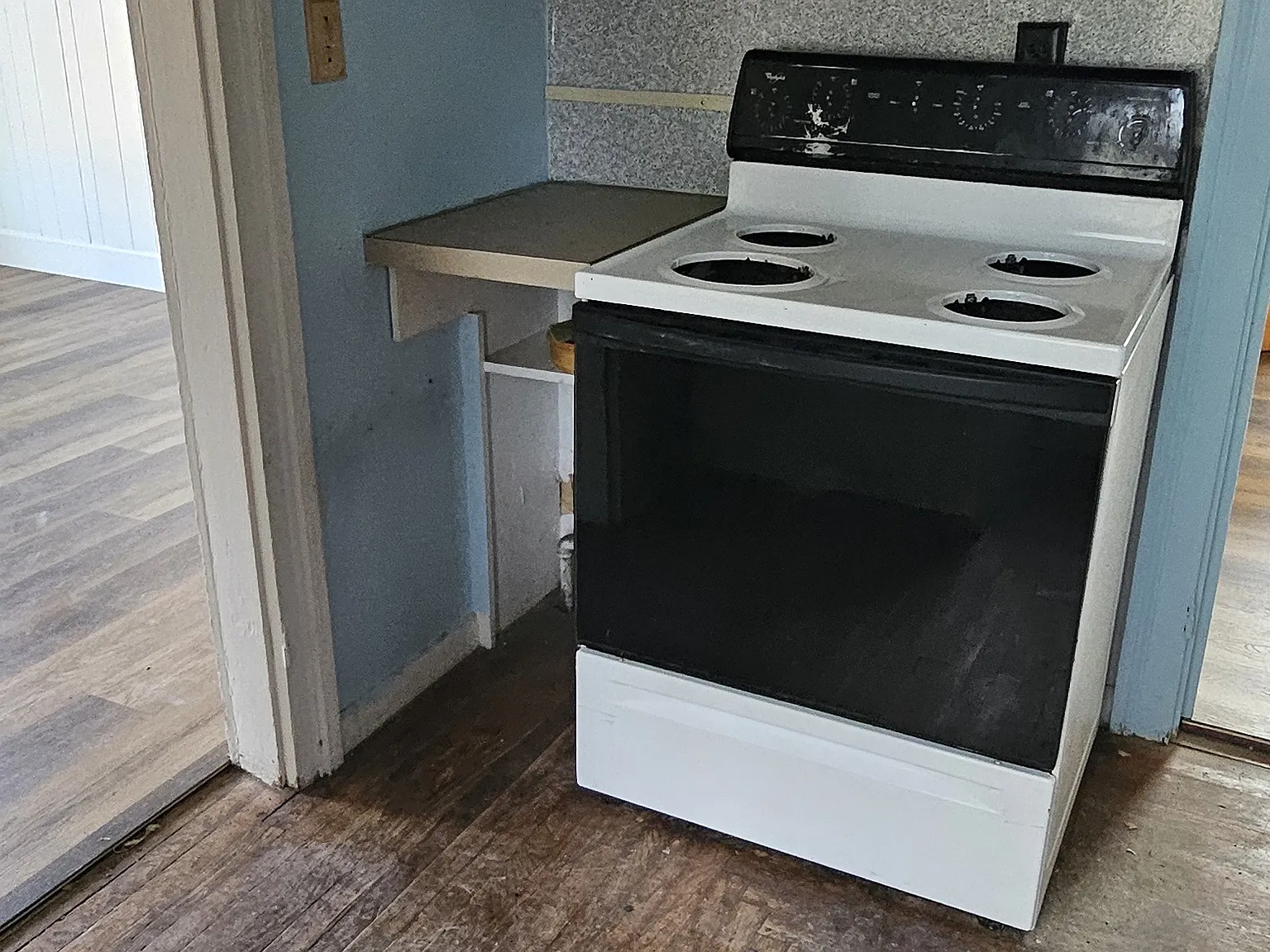 1 bed, 275 sqft, $1,100 — Photo 2