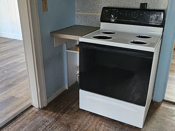2nd image of 319 Race St APT B