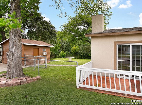 3rd image of 355 Storeywood Dr