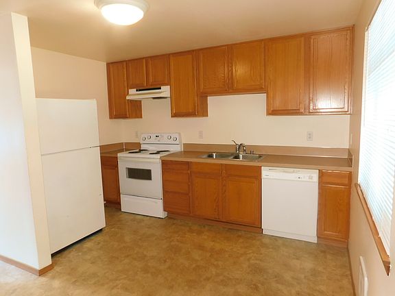2nd image of 1207 Beach Ave APT 4
