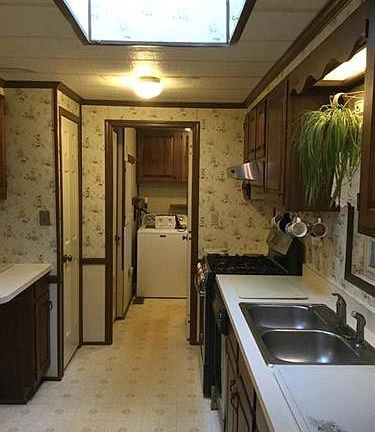 4th image of 111 Snowgoose Ln