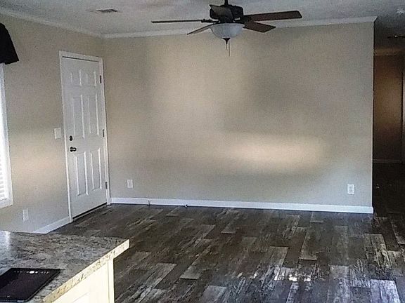 4th image of 1500 W Highland St #209