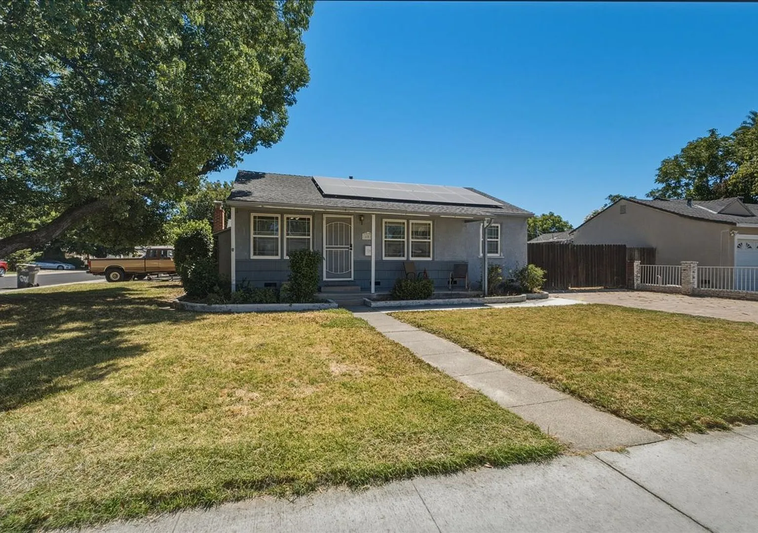 601 Poplar Ave — Photo 2