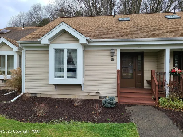 43 Dragon Fly Cir, Stroudsburg, PA 18360