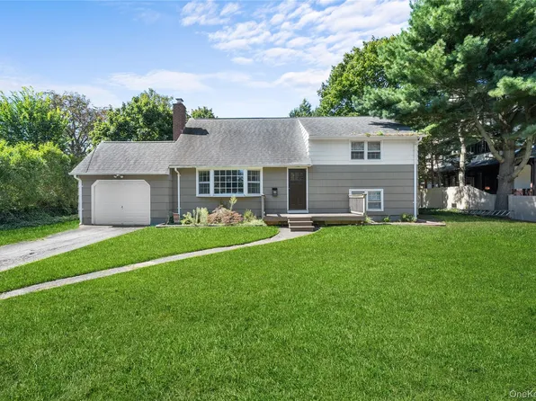 68 Ocean Avenue, Bay Shore, NY 11706