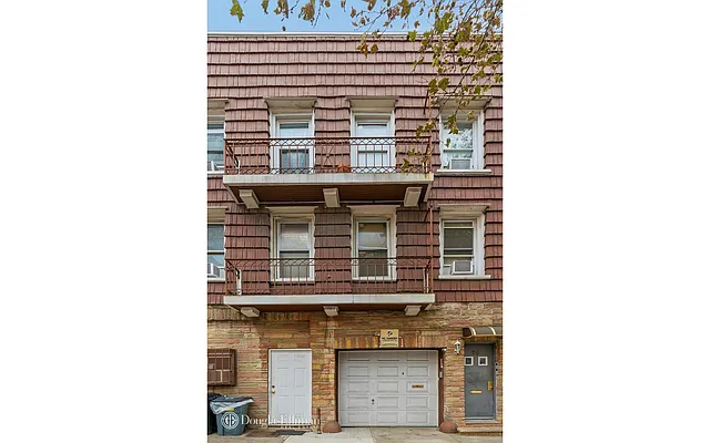 Rented by Douglas Elliman | media 19