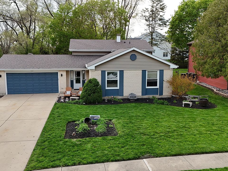 1st image of 834 Huntington Dr