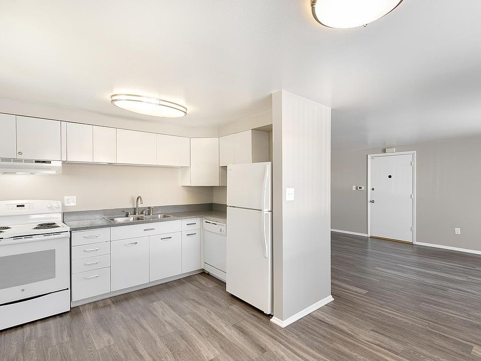 1st image of 10690 W 7th Pl #Kgarday4q