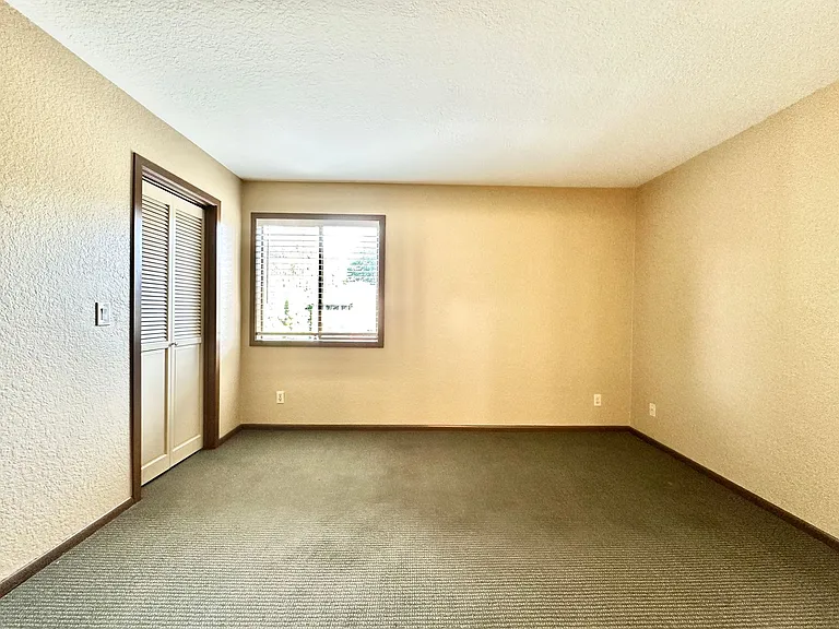 11642 100th Ave NE #305 — Photo 21