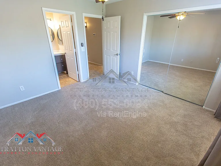 2105 E Donald Dr — Photo 17