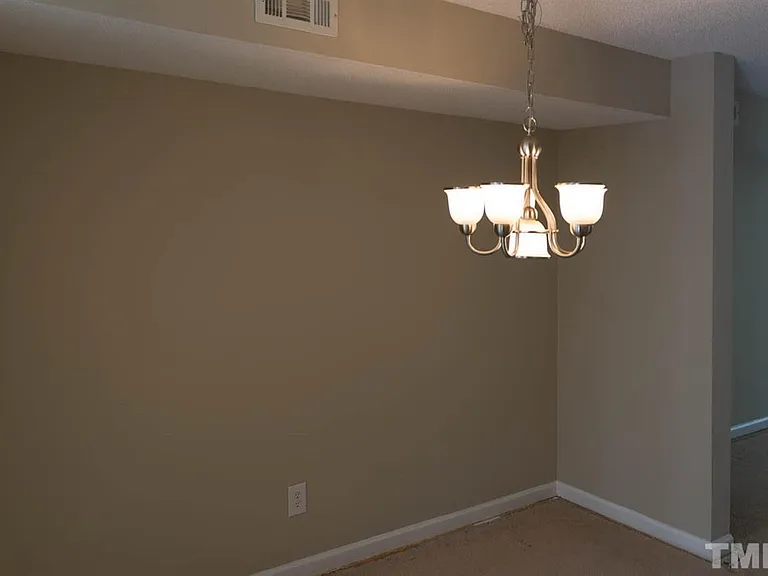 109 Scott Ln #109 — Photo 3