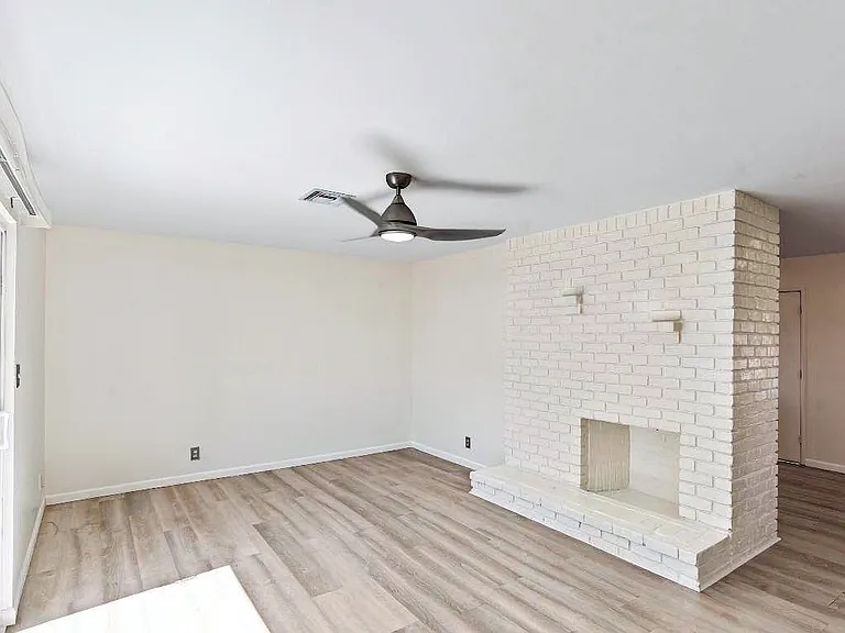 175 Barker St — Photo 3