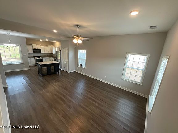 3rd image of 4908 Sunset Harbor Cv