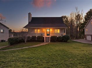 1008 Kingstree Ridge Dr, Winston Salem, NC 27127