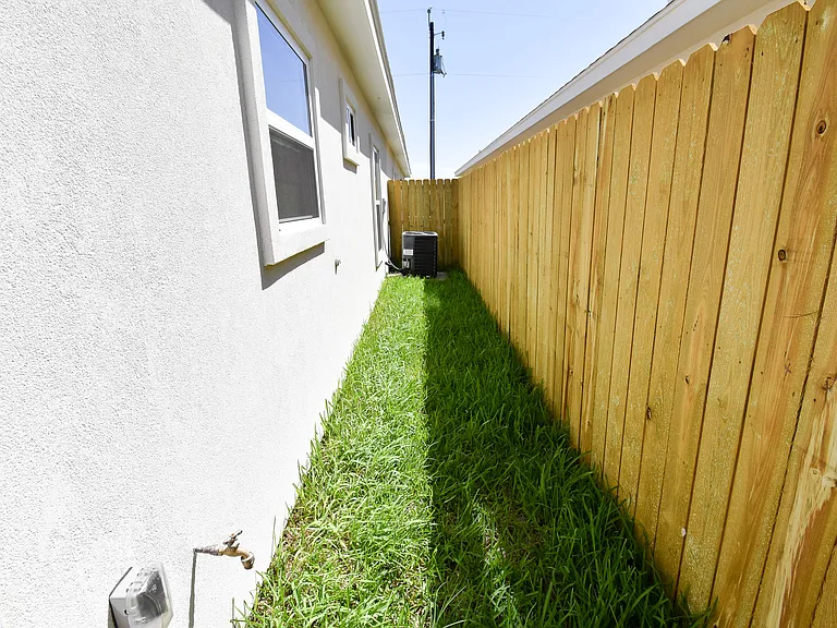 308 W Campeche Ave #1 — Photo 7