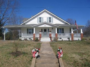 1632 Old Hollow Rd, Winston Salem, NC 27105