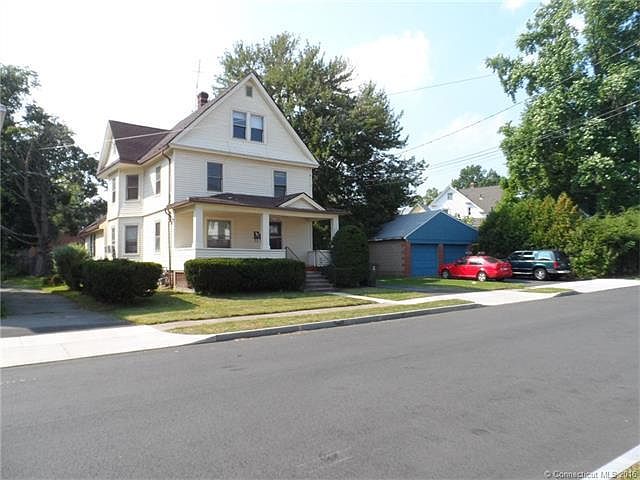 1st image of 225 Whiting Ln #2