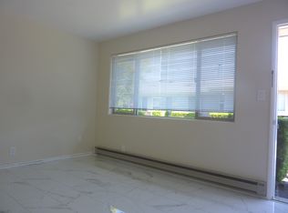 209 3rd Ave S APT 4, Edmonds, WA 98020