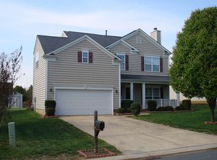 13718 Queenswater Ln, Charlotte, NC 28273