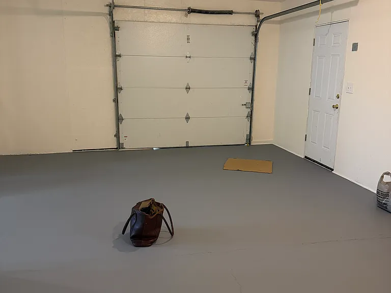 2215 Water Ave NE — Photo 3