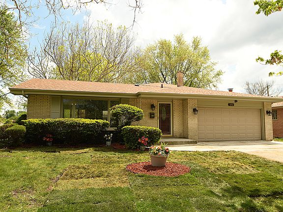 2nd image of 1041 E 168th St