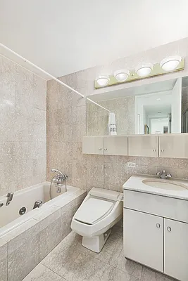 Rented by Compass | media 23