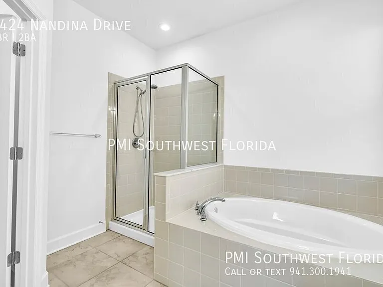 8424 Nandina Dr — Photo 24