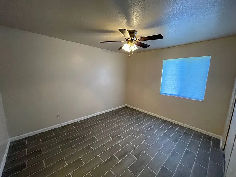 2490 W Yowell Ct #61 — Photo 11