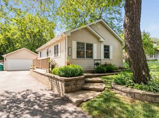 3S636 Lorraine Ave, Warrenville, IL 60555