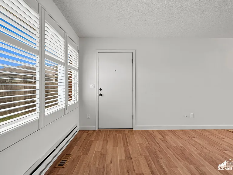 4207 Hayes St #A — Photo 10