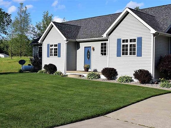 3rd image of 1047 Bundy Dr