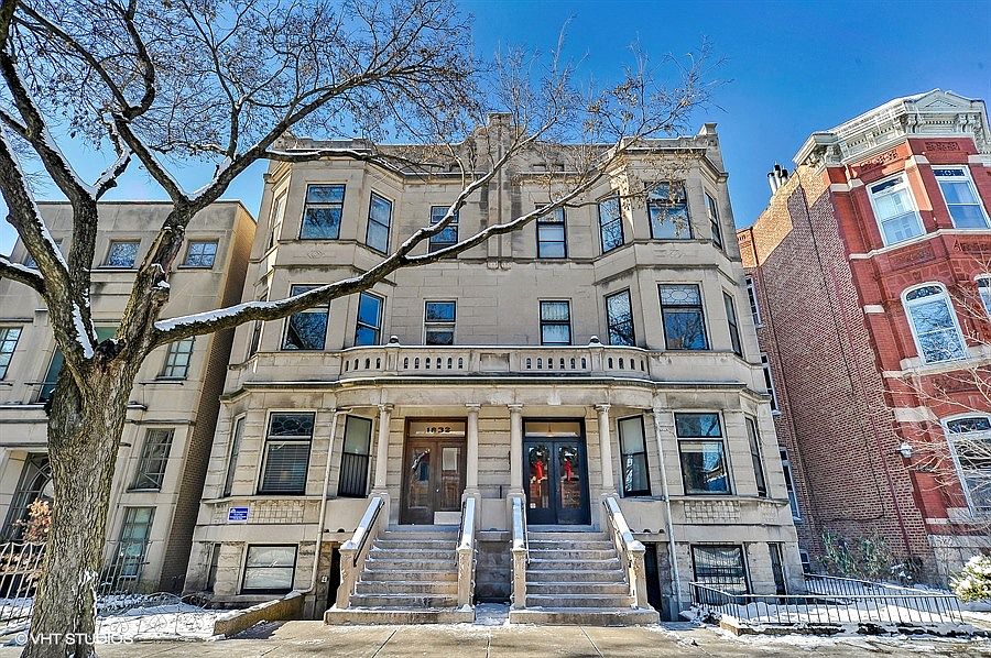 1832 N Orleans