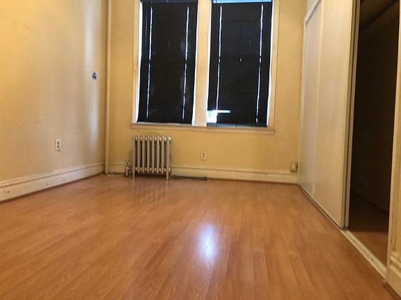 5th image of 241 Duncan Ave #3Y