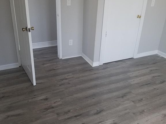 5th image of 10219 S Normandie Ave