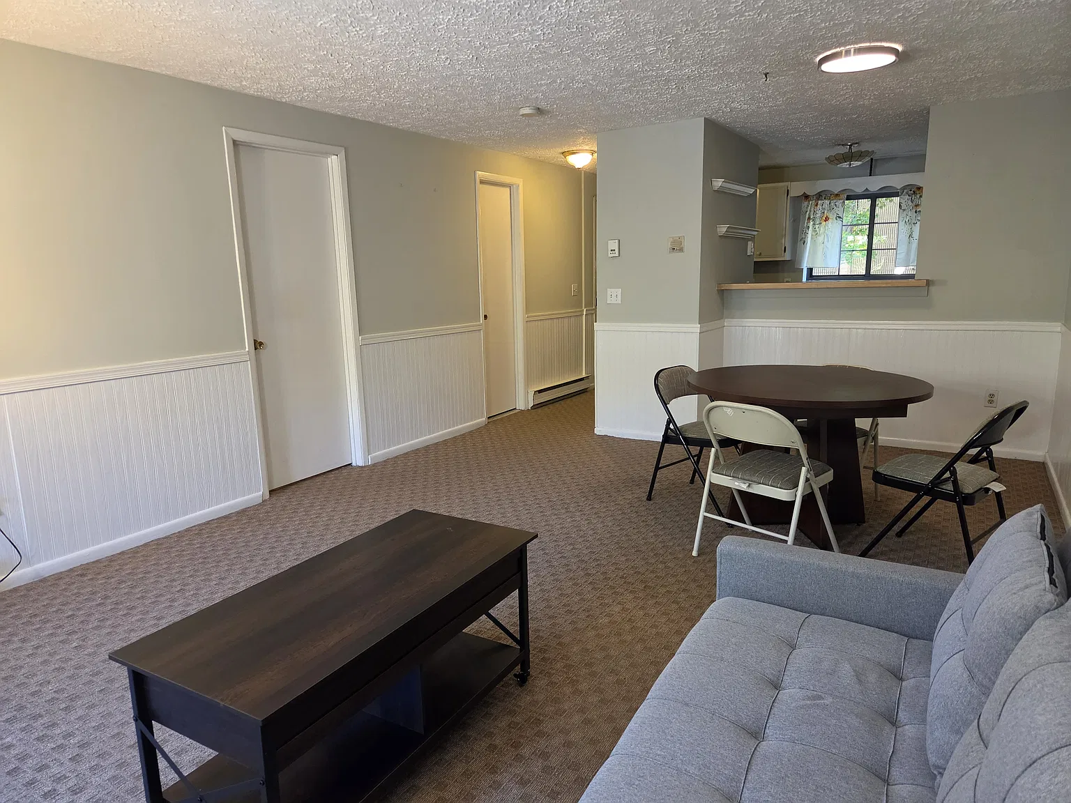 1 bed, 725 sqft, $1,950 — Photo 3