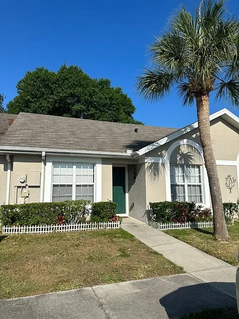 2147 Cypress Bay Blvd - 1 — Photo 3