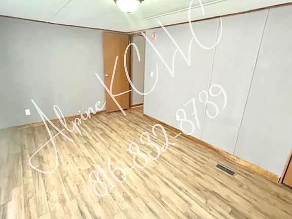 2nd image of 133 Countryside Ln
